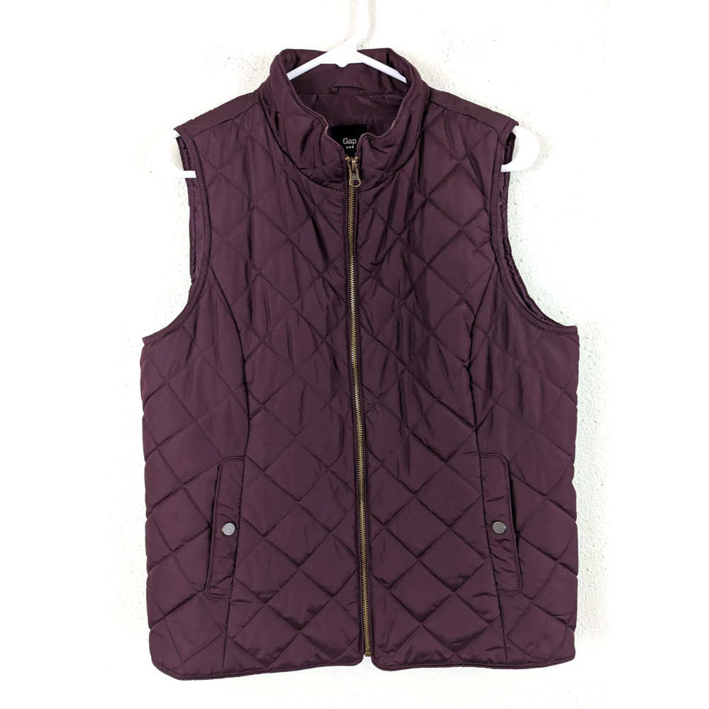 GAP Quilted Vest in Deep plum Purple